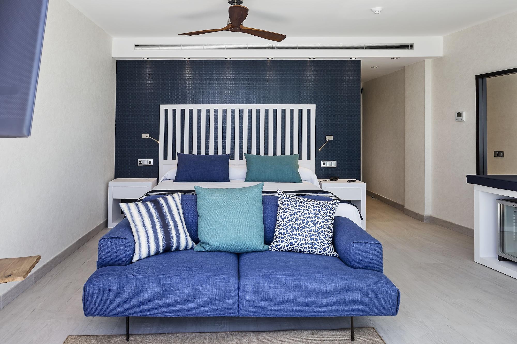 Готель Catalonia Royal Ses Estaques-Adults Only Санта-Еулалія-дель-Ріо Екстер'єр фото